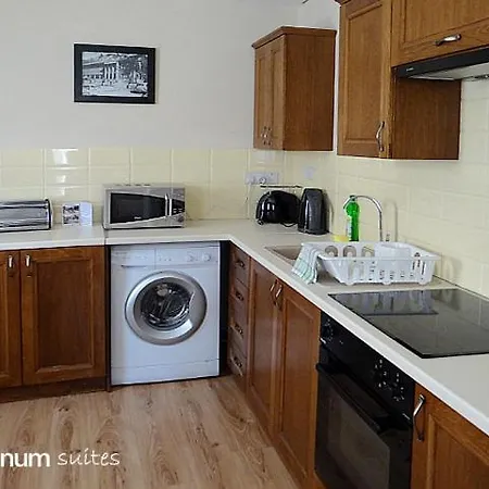 Platinum Apartment *